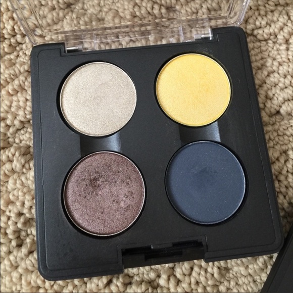 MAC shadows - Picture 4 of 6